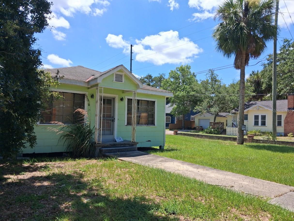 217 BANANA ST — photo 2
