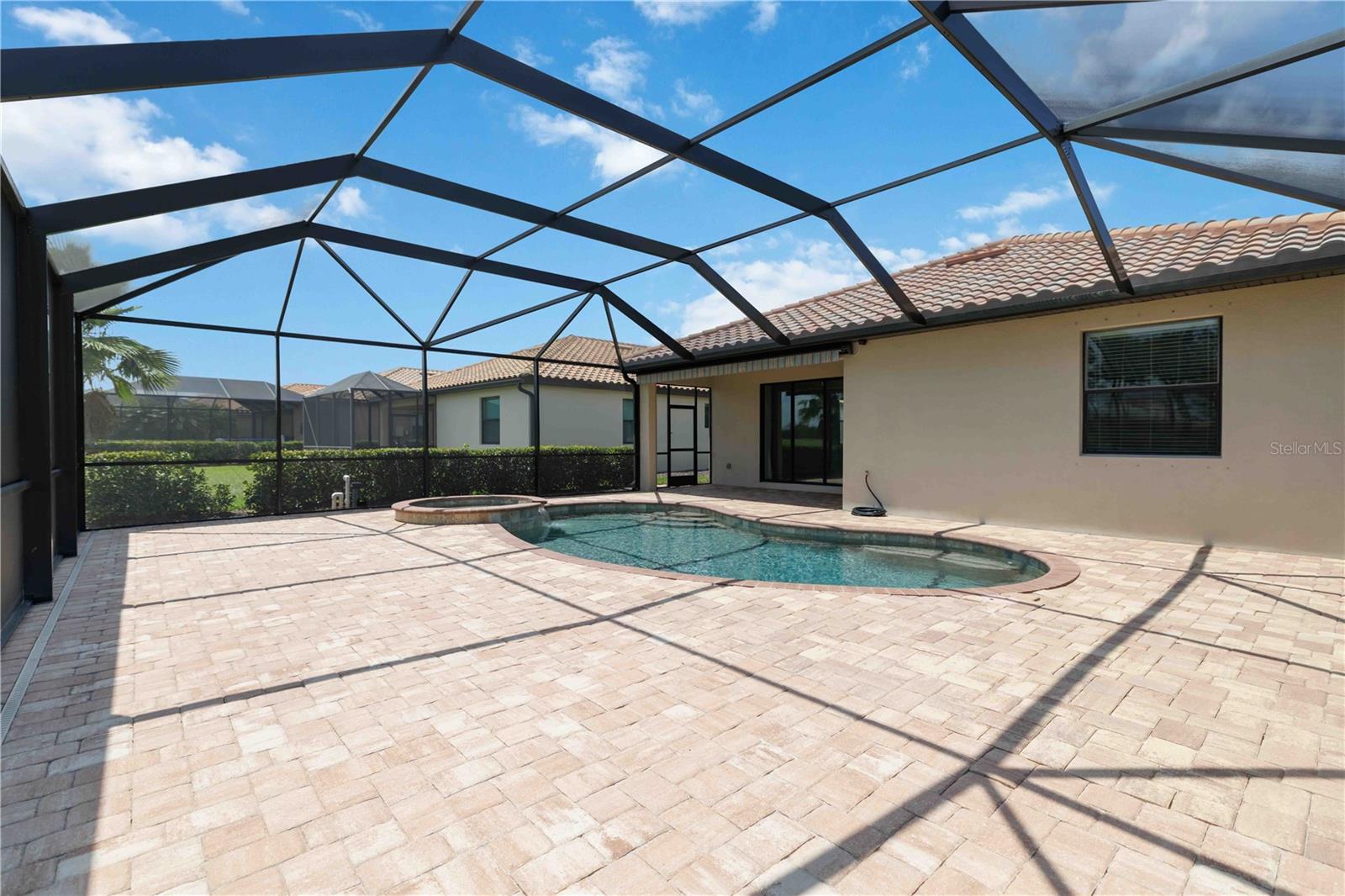 6907 QUIET CREEK DR — photo 38