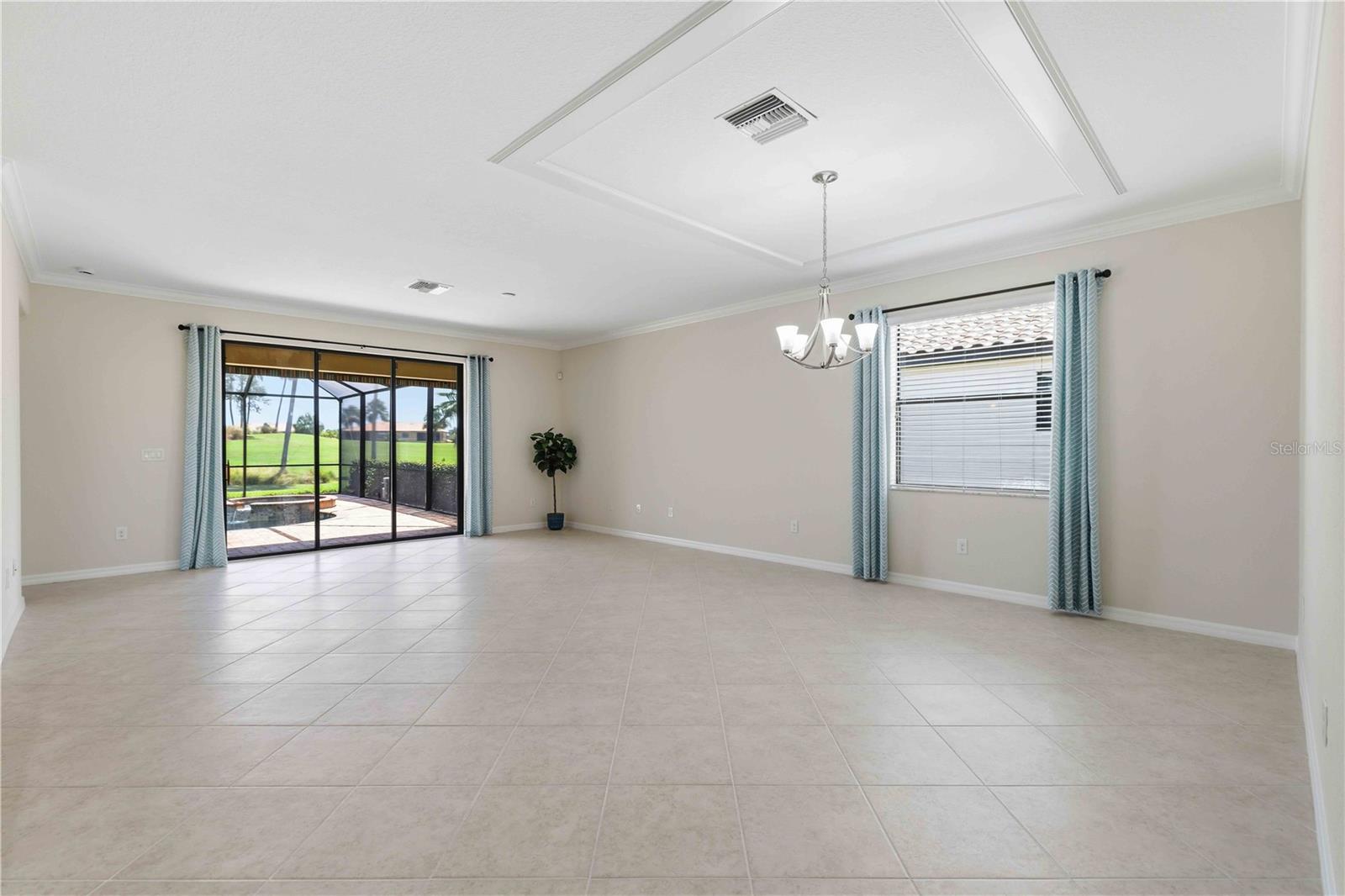 6907 QUIET CREEK DR — photo 8
