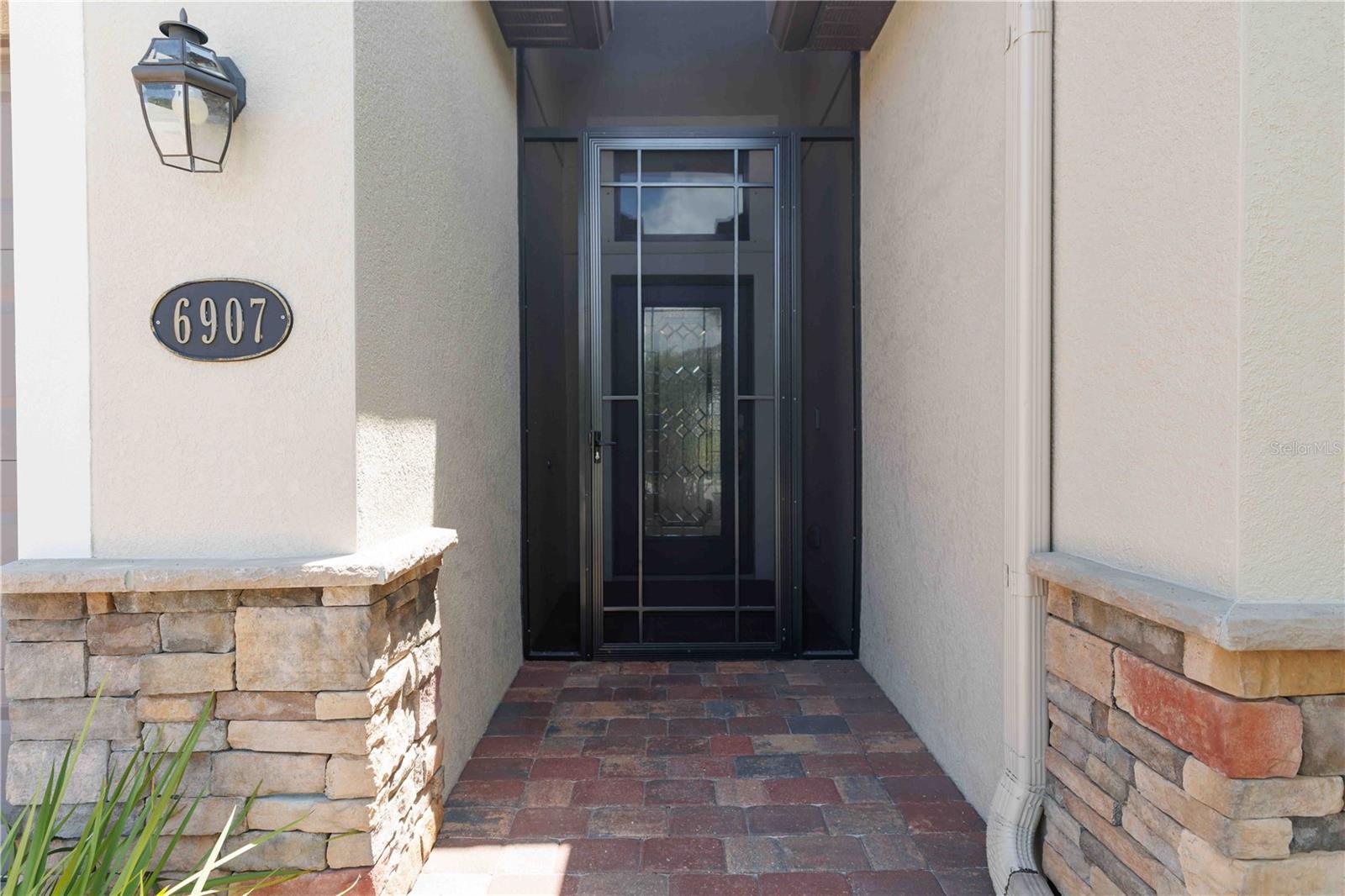 6907 QUIET CREEK DR — photo 5