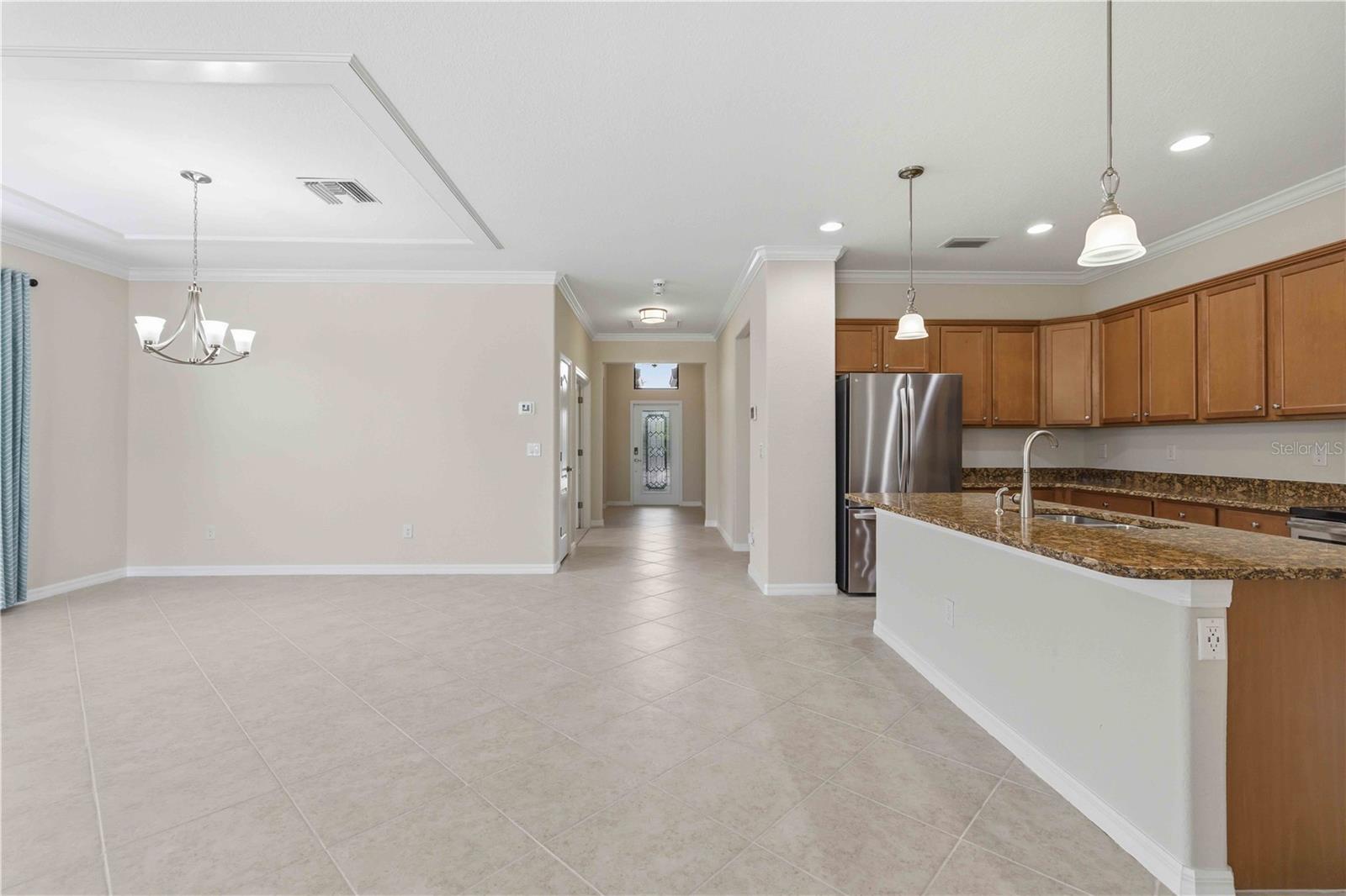 6907 QUIET CREEK DR — photo 12