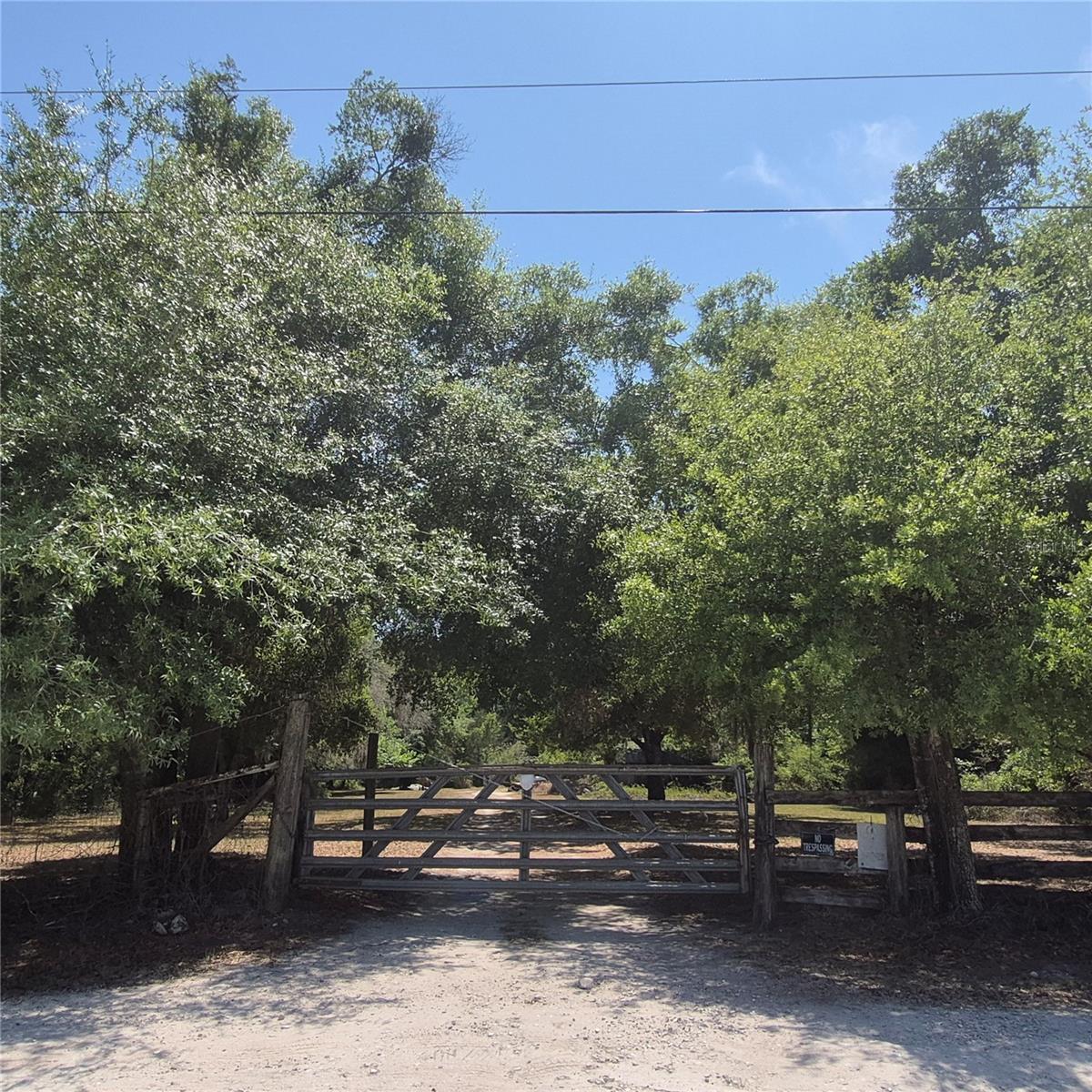 12858 HIALEAH AVE — photo 2