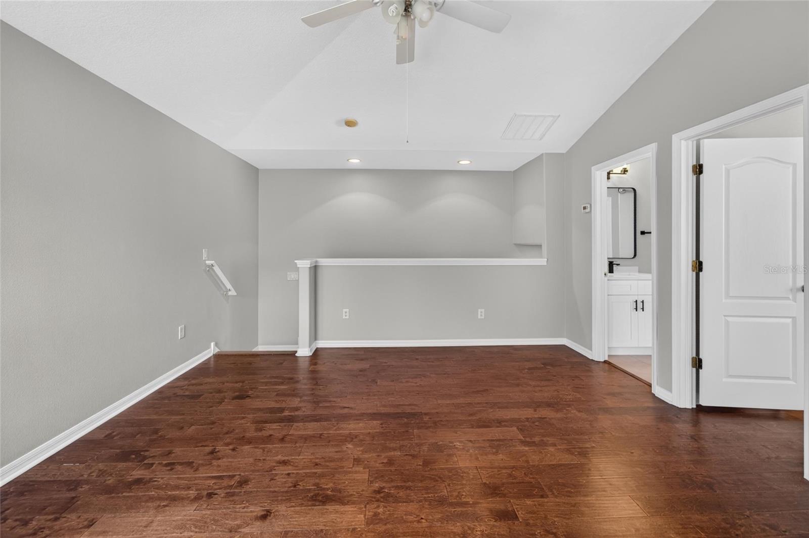21744 WAVERLY SHORES LN — photo 32