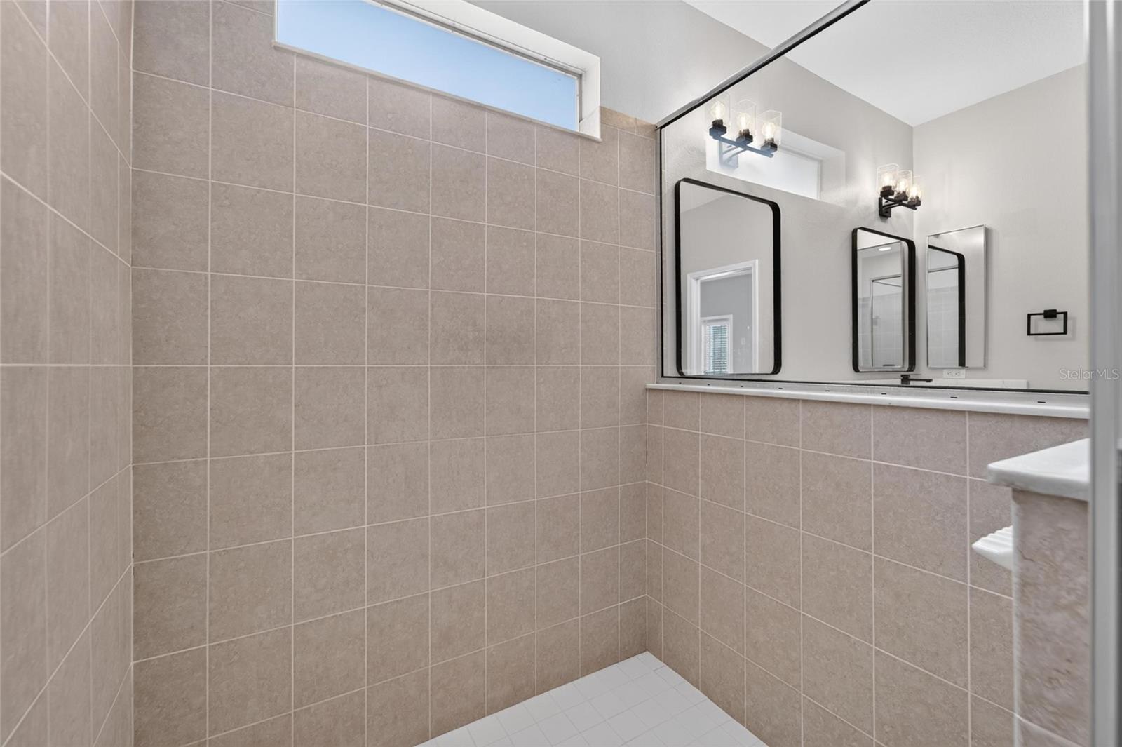21744 WAVERLY SHORES LN — photo 19