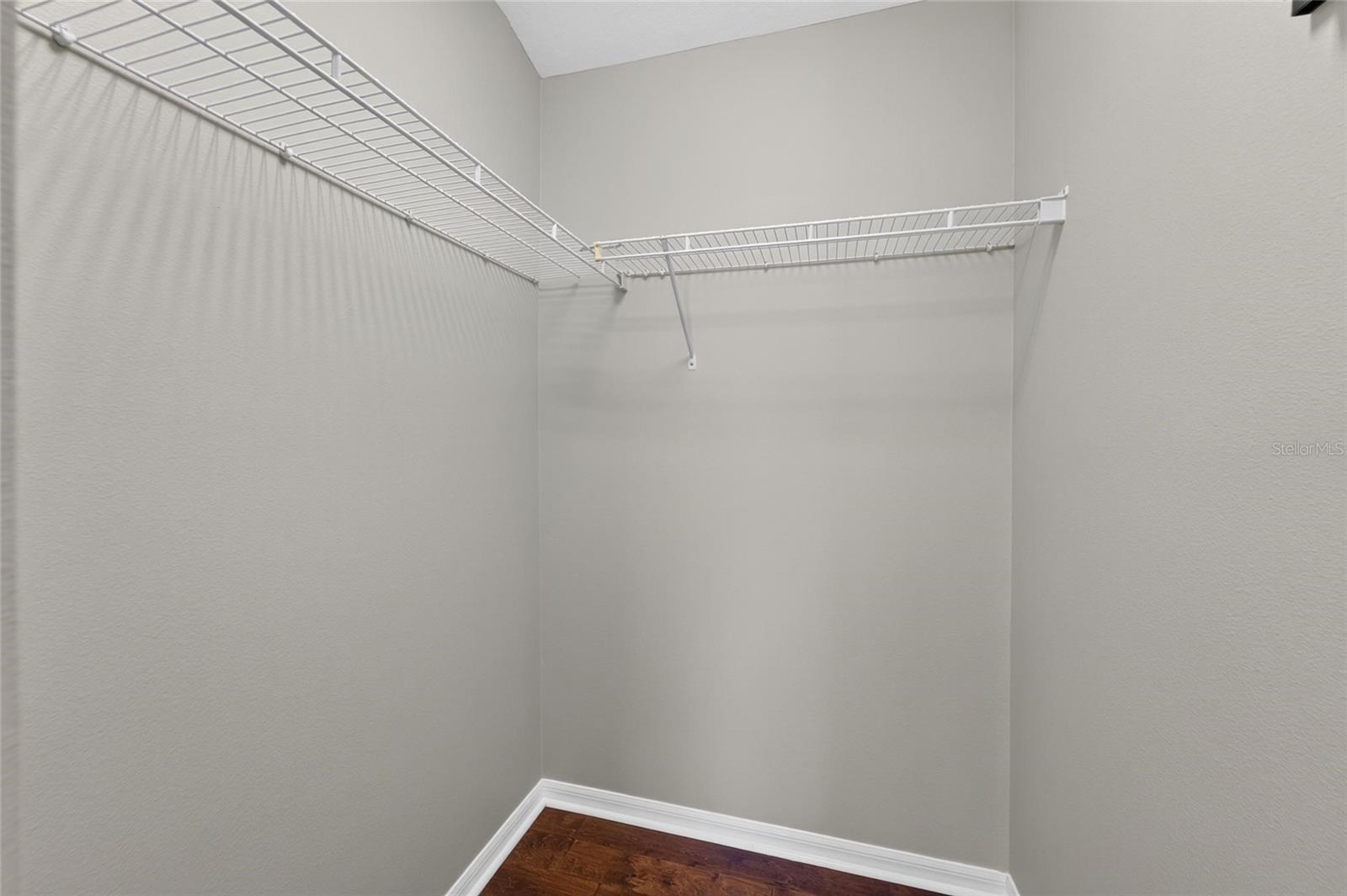 21744 WAVERLY SHORES LN — photo 33