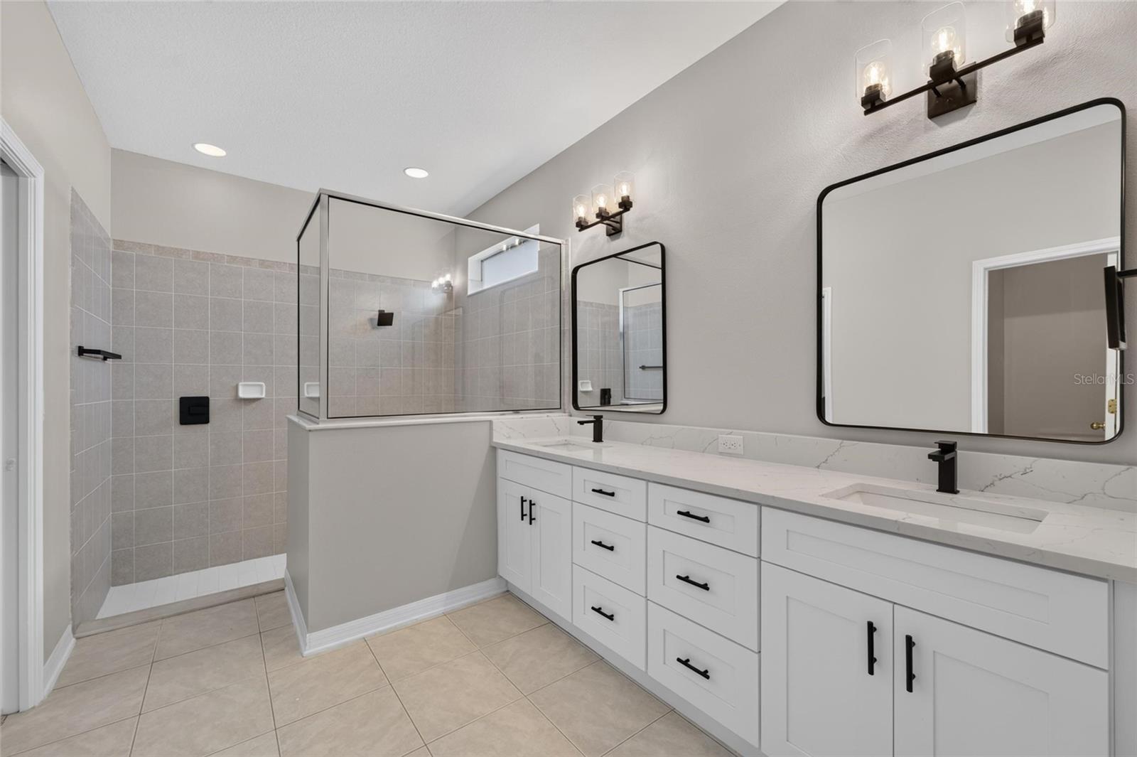 21744 WAVERLY SHORES LN — photo 17