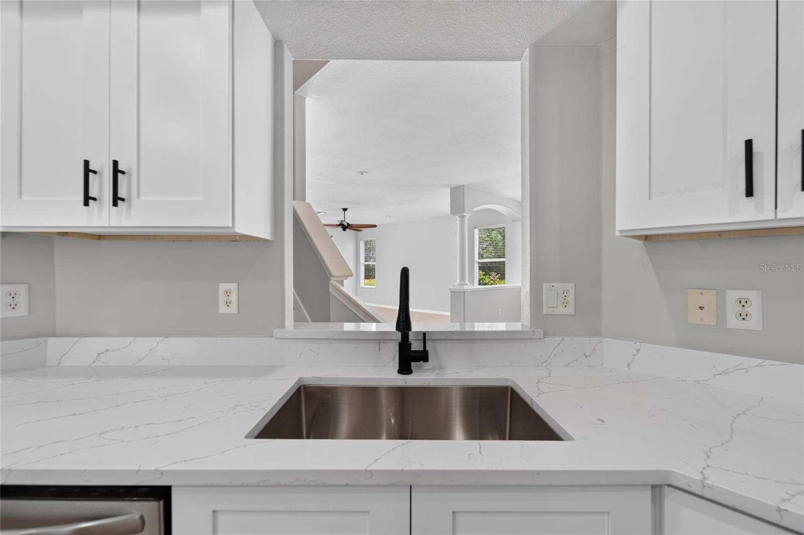 21744 WAVERLY SHORES LN — photo 6