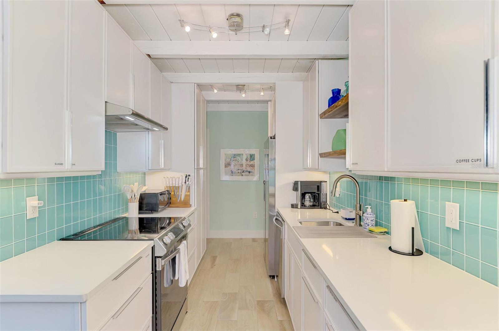 5253 AVENIDA DEL MARE — photo 17