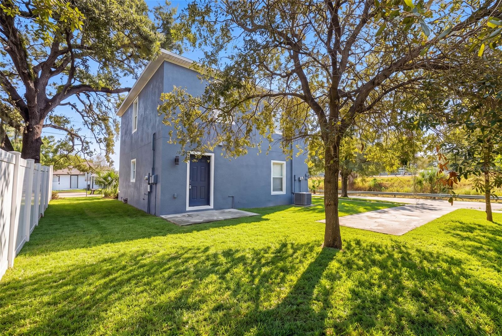 319 E HANLON ST — photo 21