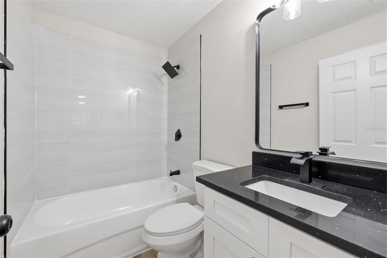 319 E HANLON ST — photo 18
