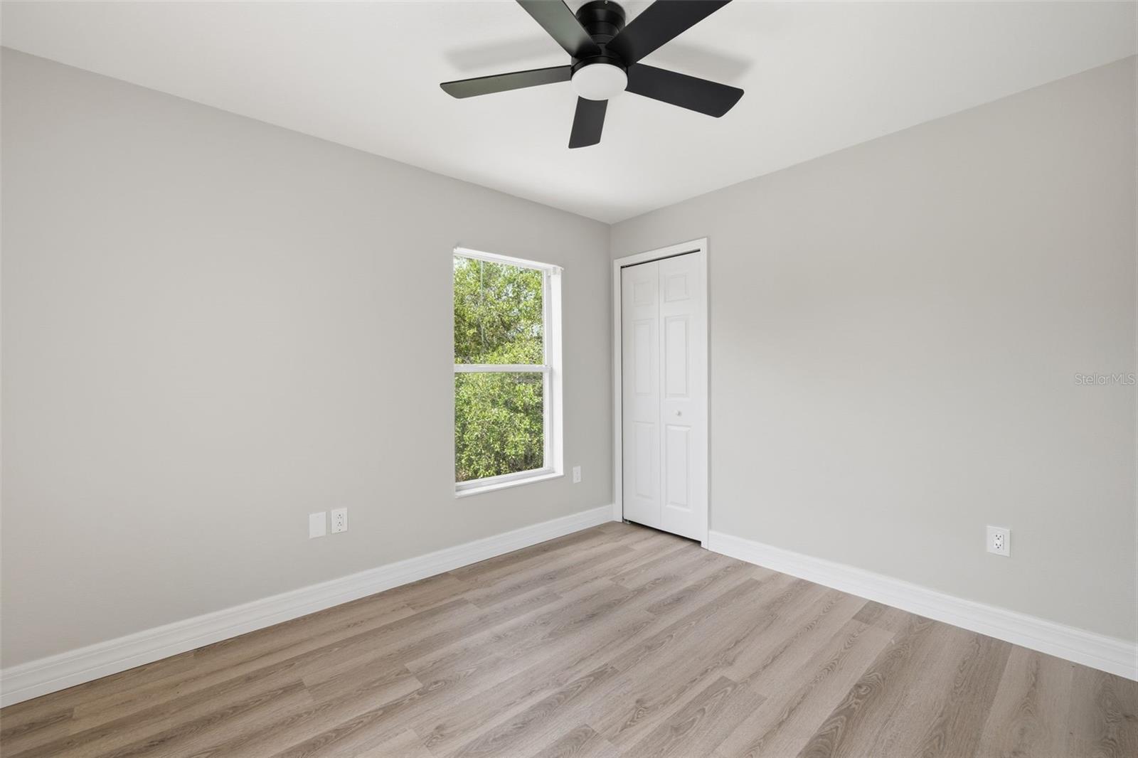 319 E HANLON ST — photo 19