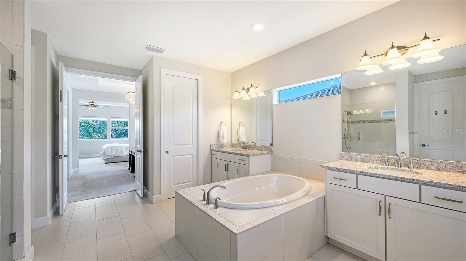 12318 BLUE HILL TRL — photo 35