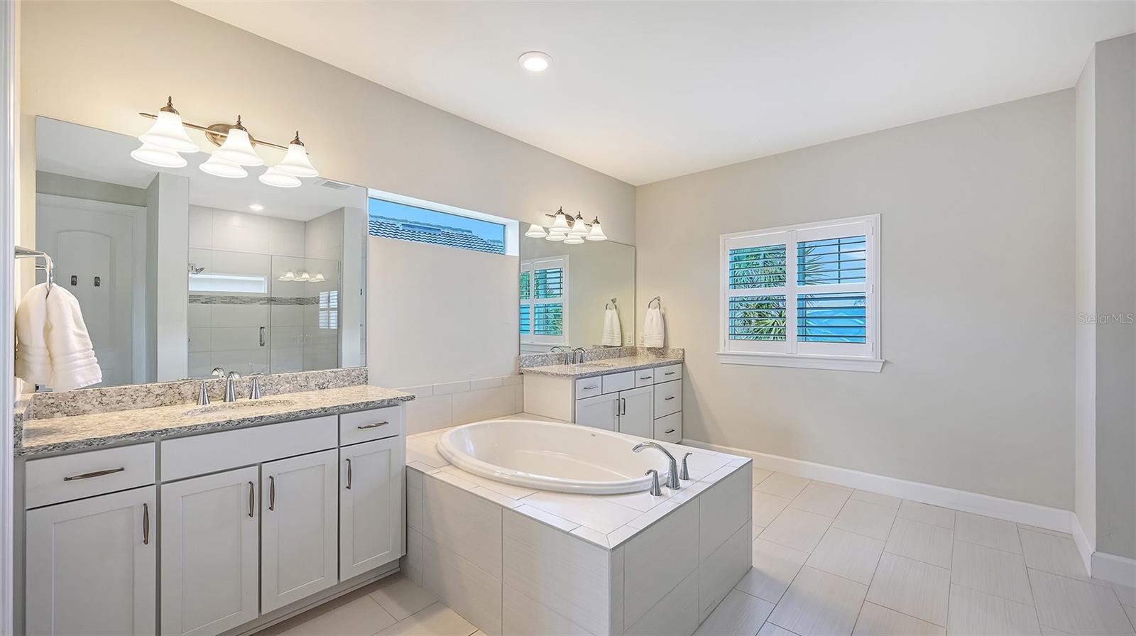 12318 BLUE HILL TRL — photo 34