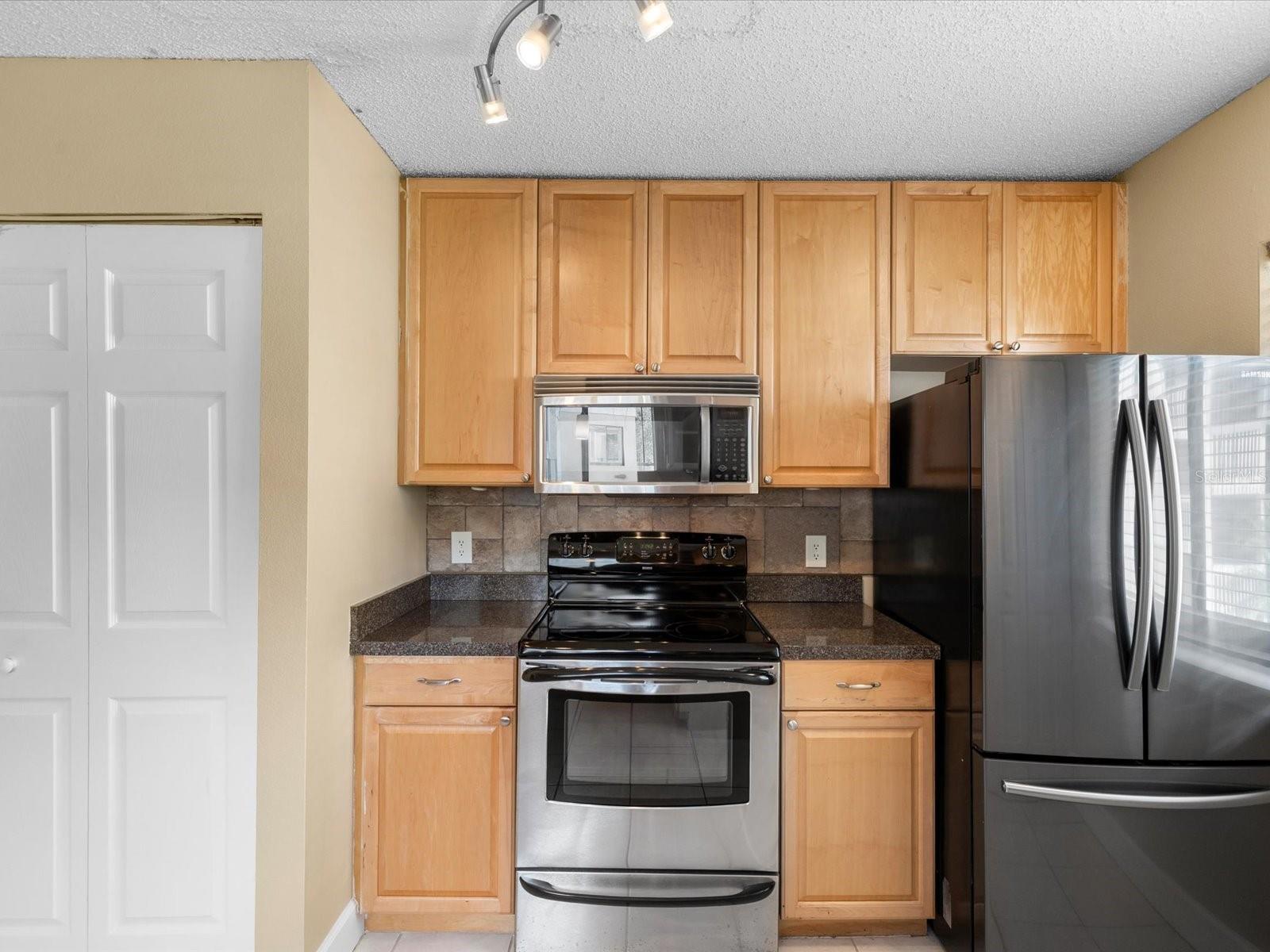 1550 S BELCHER RD #421 — photo 7