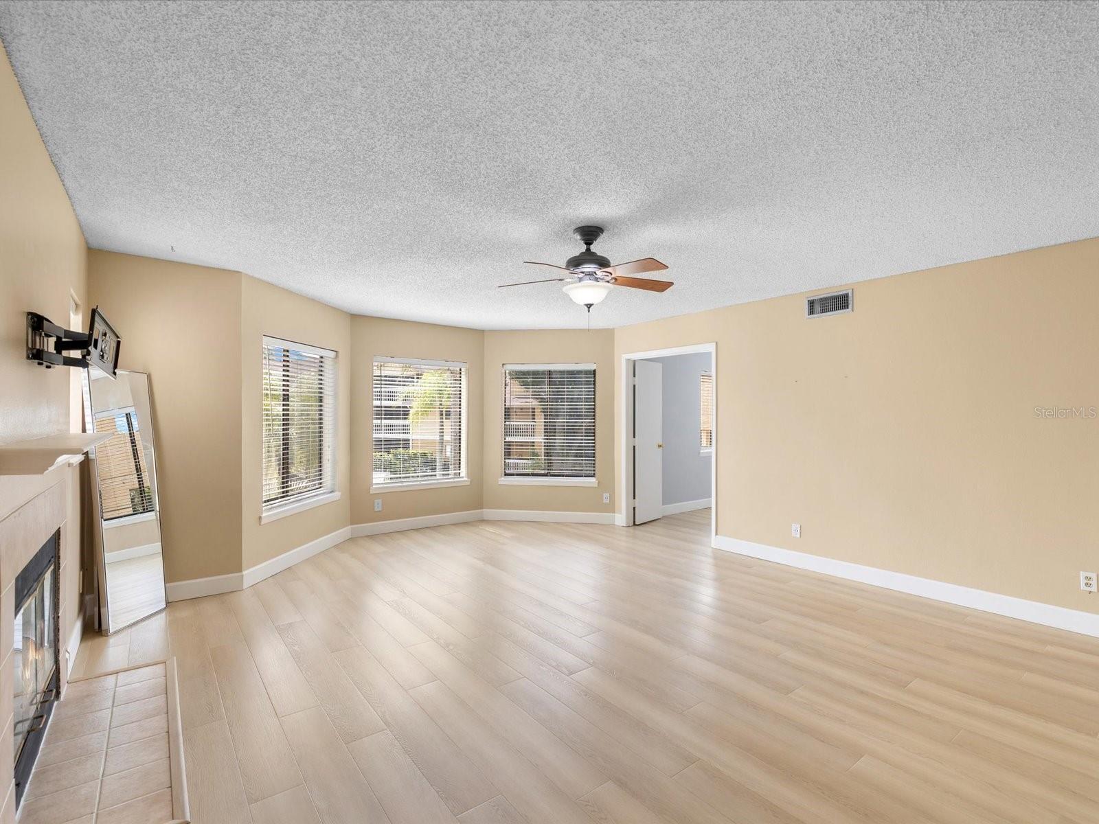 1550 S BELCHER RD #421 — photo 9