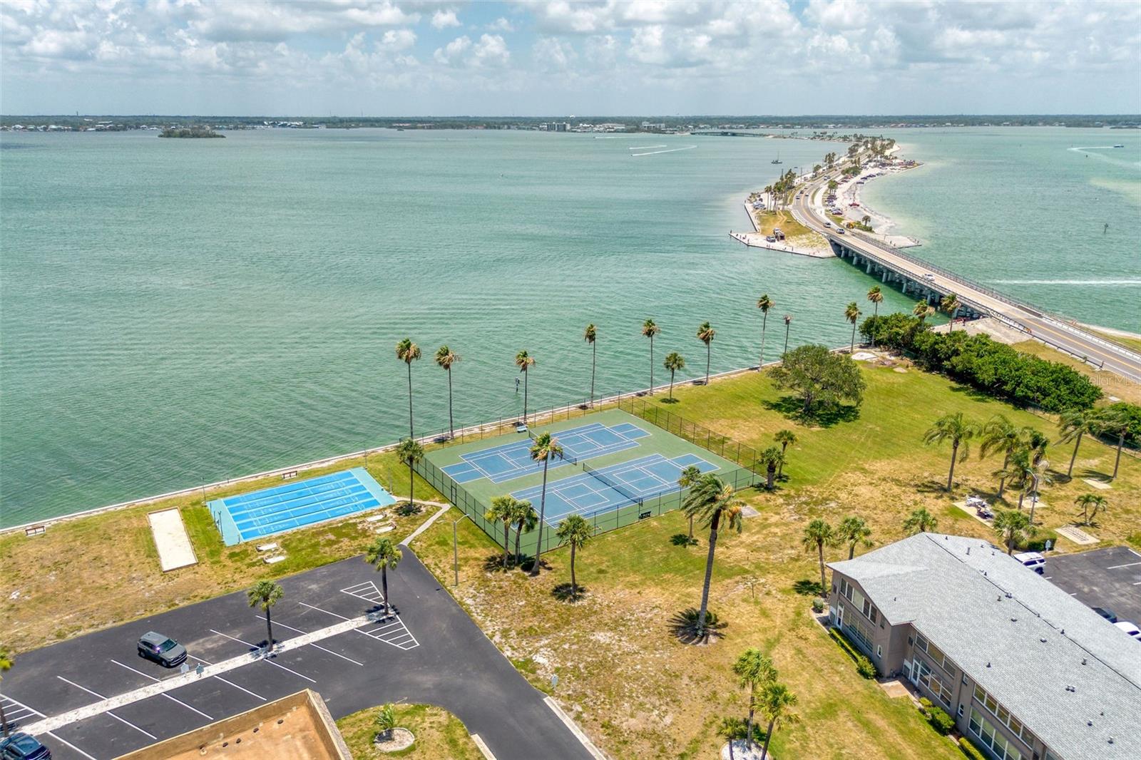 2 CAUSEWAY BLVD #102 — photo 41