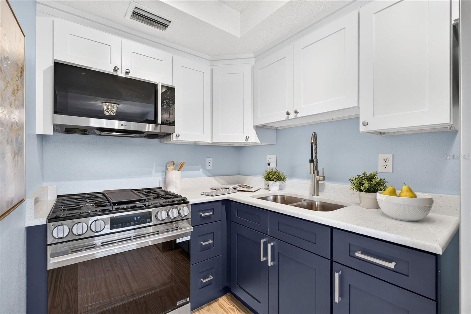 2 CAUSEWAY BLVD #102 — photo 3