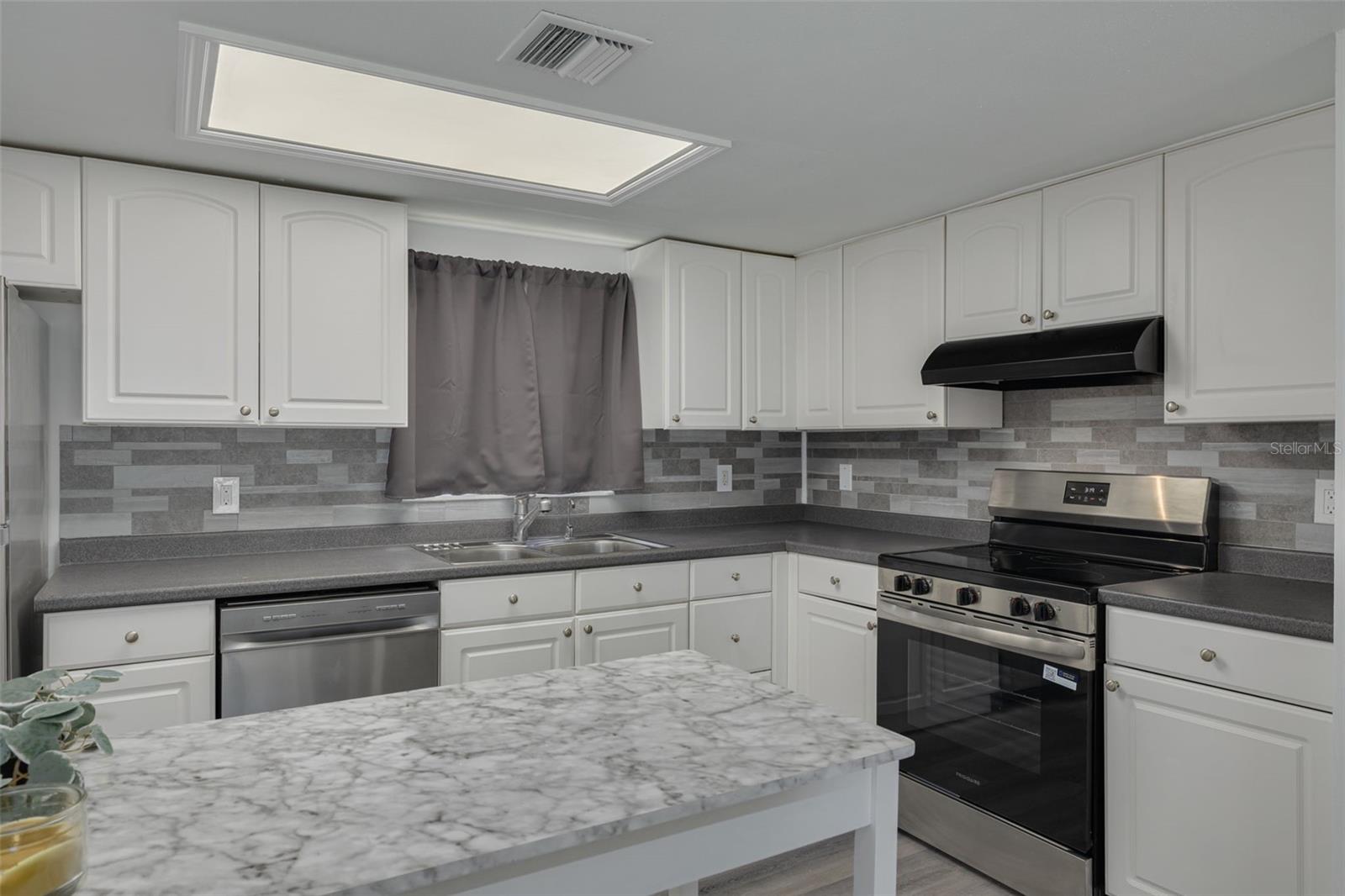 7131 DELL RD #2 — photo 9