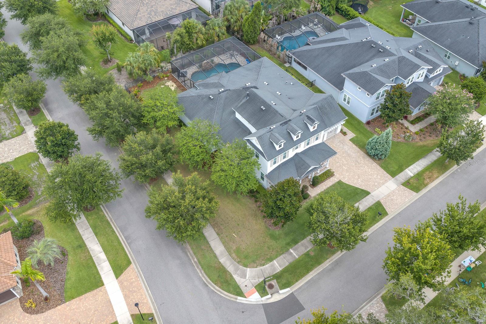 5202 ALAFIA FALLS DR — photo 52