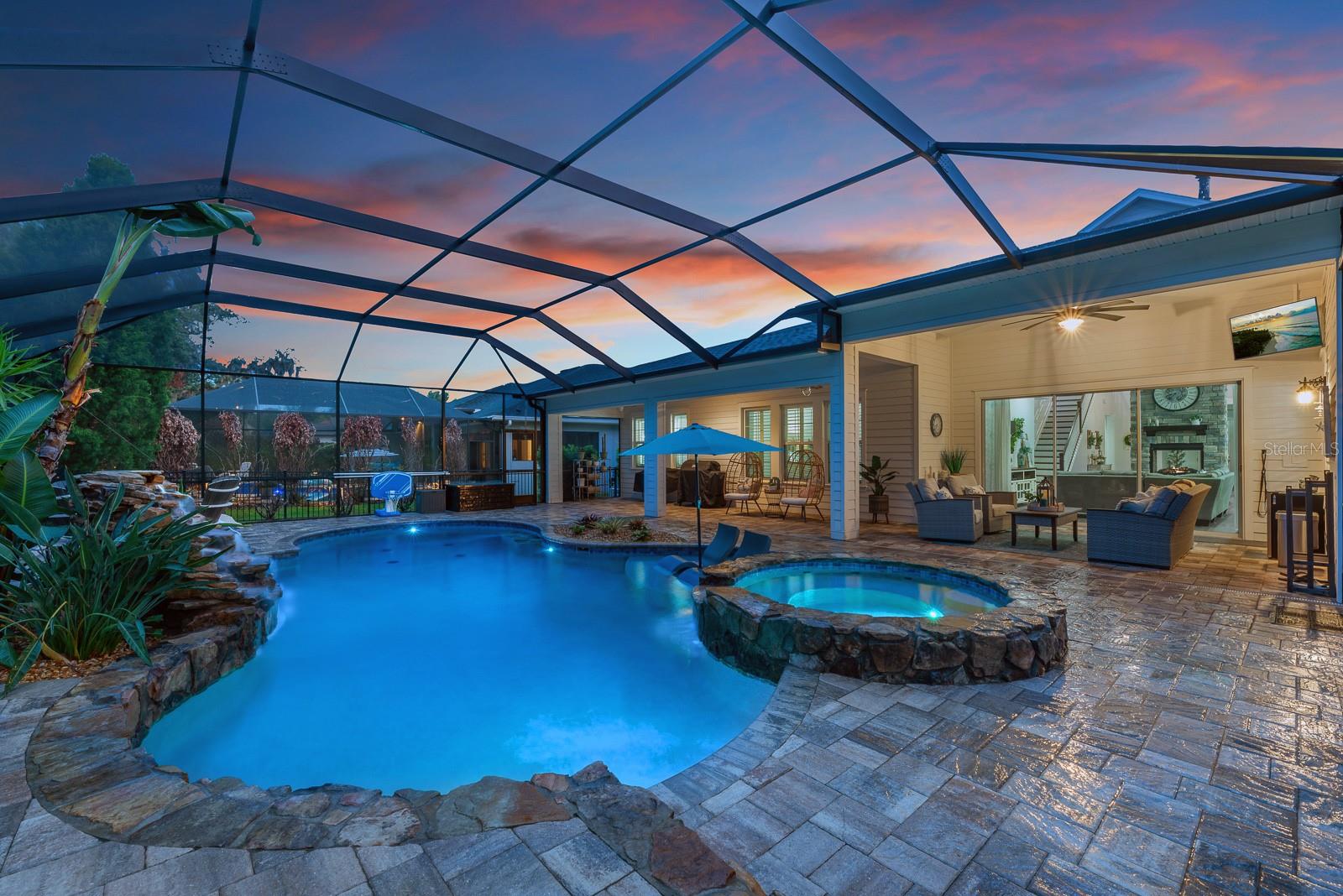 5202 ALAFIA FALLS DR — photo 2