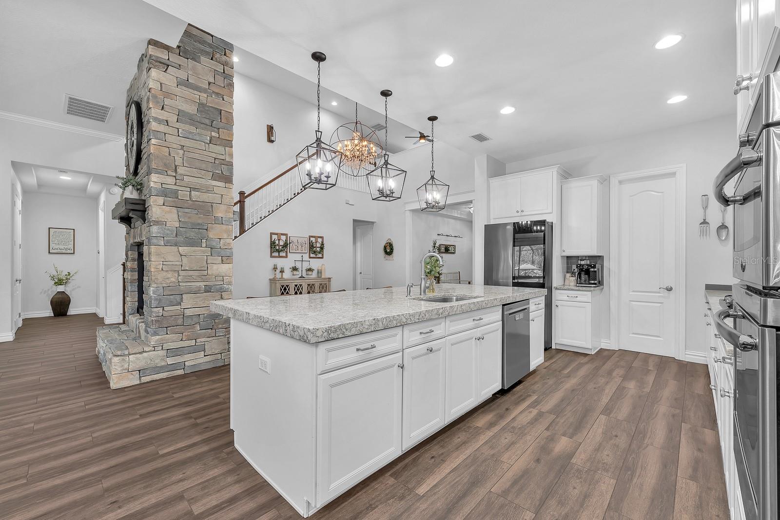 5202 ALAFIA FALLS DR — photo 14