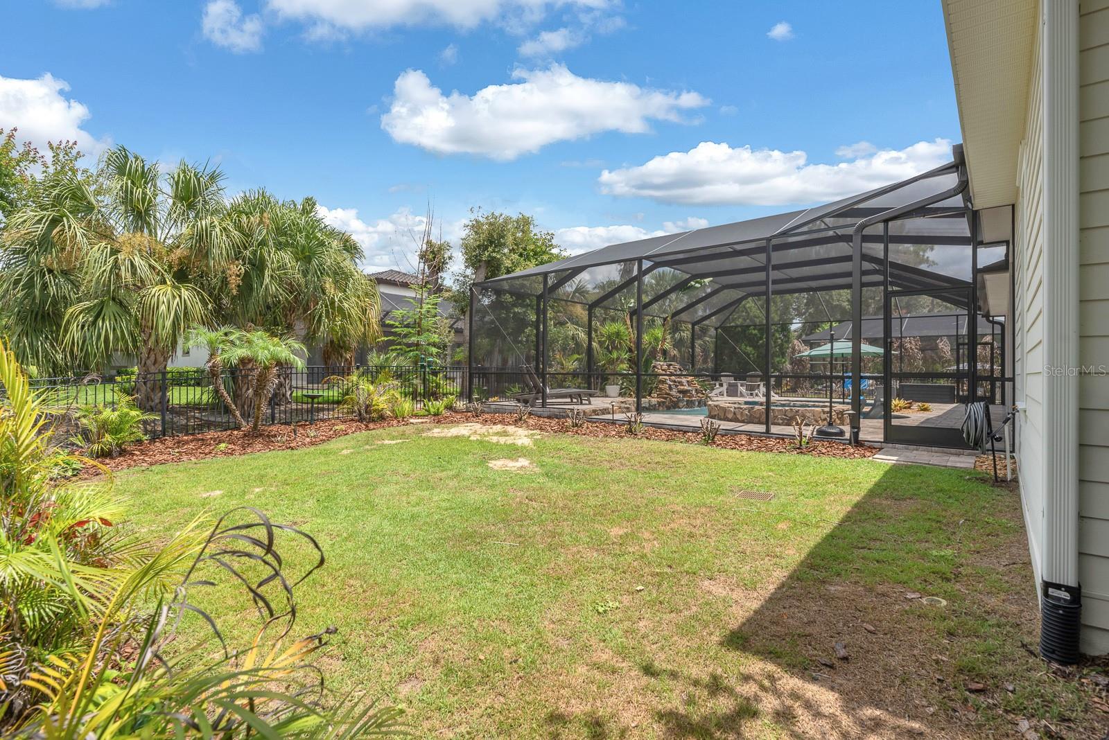 5202 ALAFIA FALLS DR — photo 47
