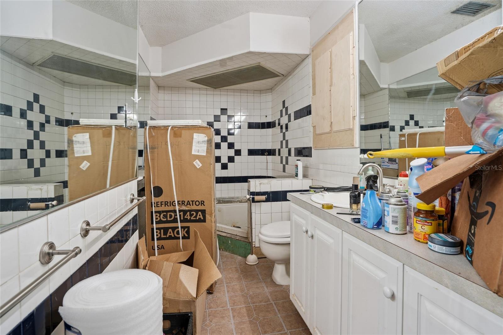2347 BROOKSIDE DR — photo 9