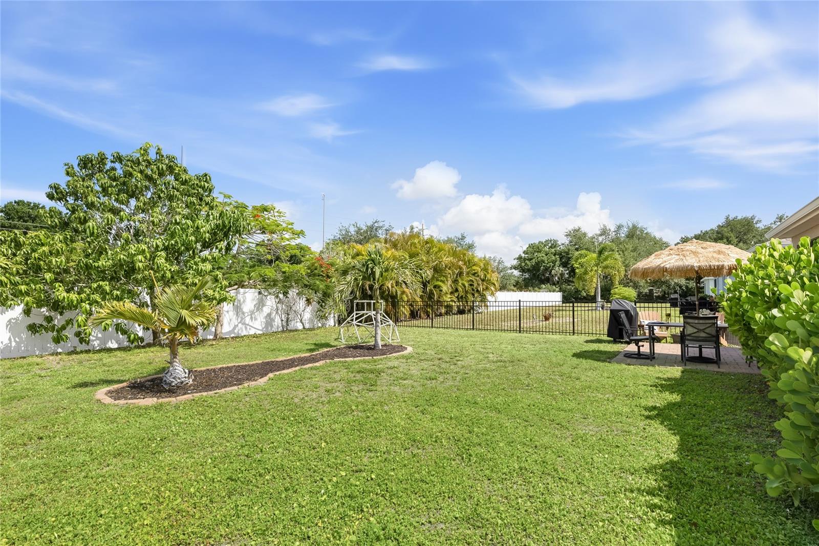 24413 BANDONI PL — photo 33