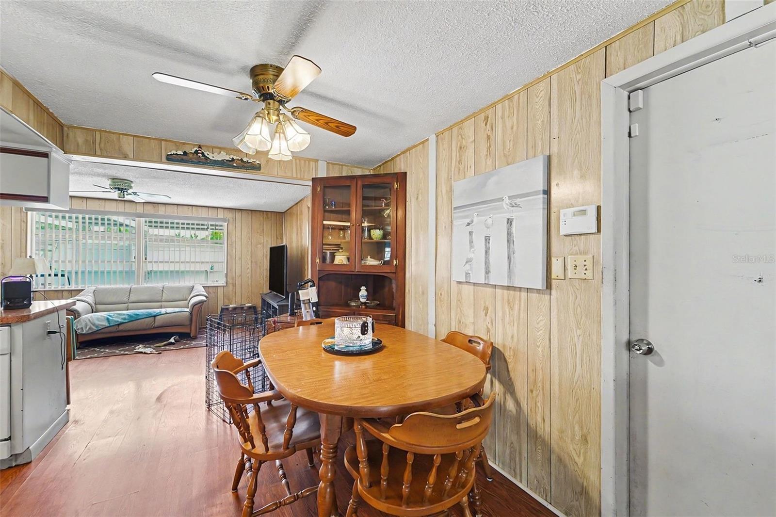 7015 MORAVIAN DR — photo 10