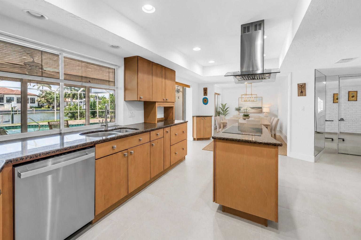 2067 MASSACHUSETTS AVE NE — photo 13
