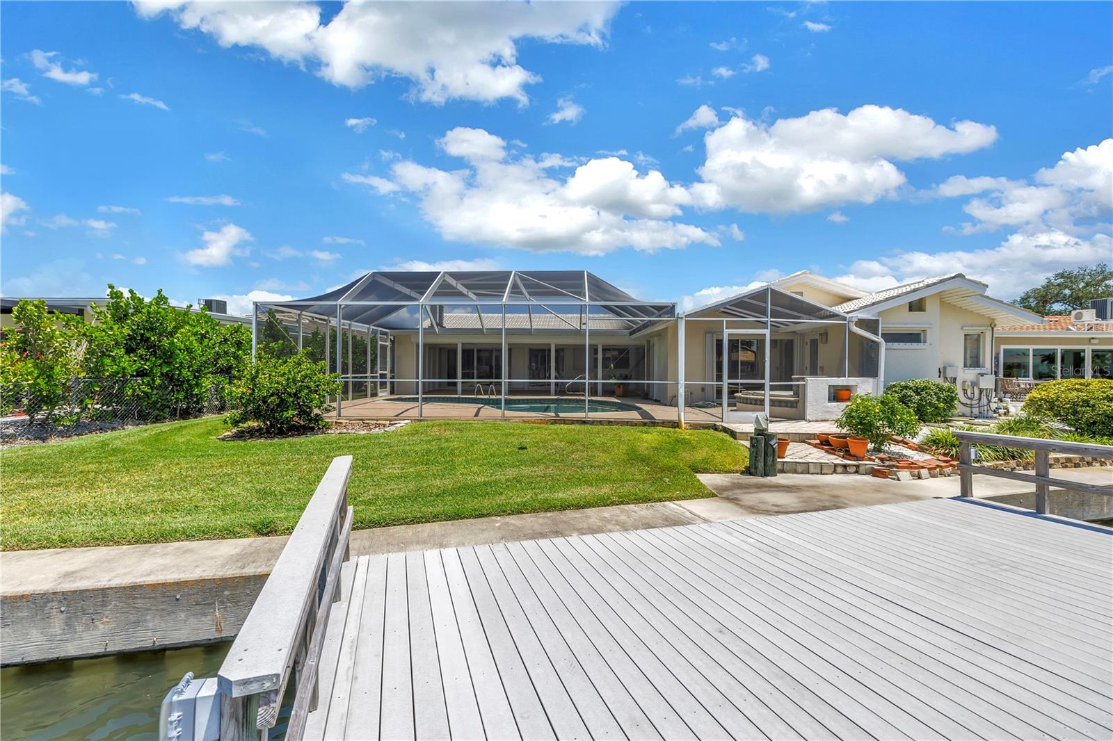2067 MASSACHUSETTS AVE NE — photo 46