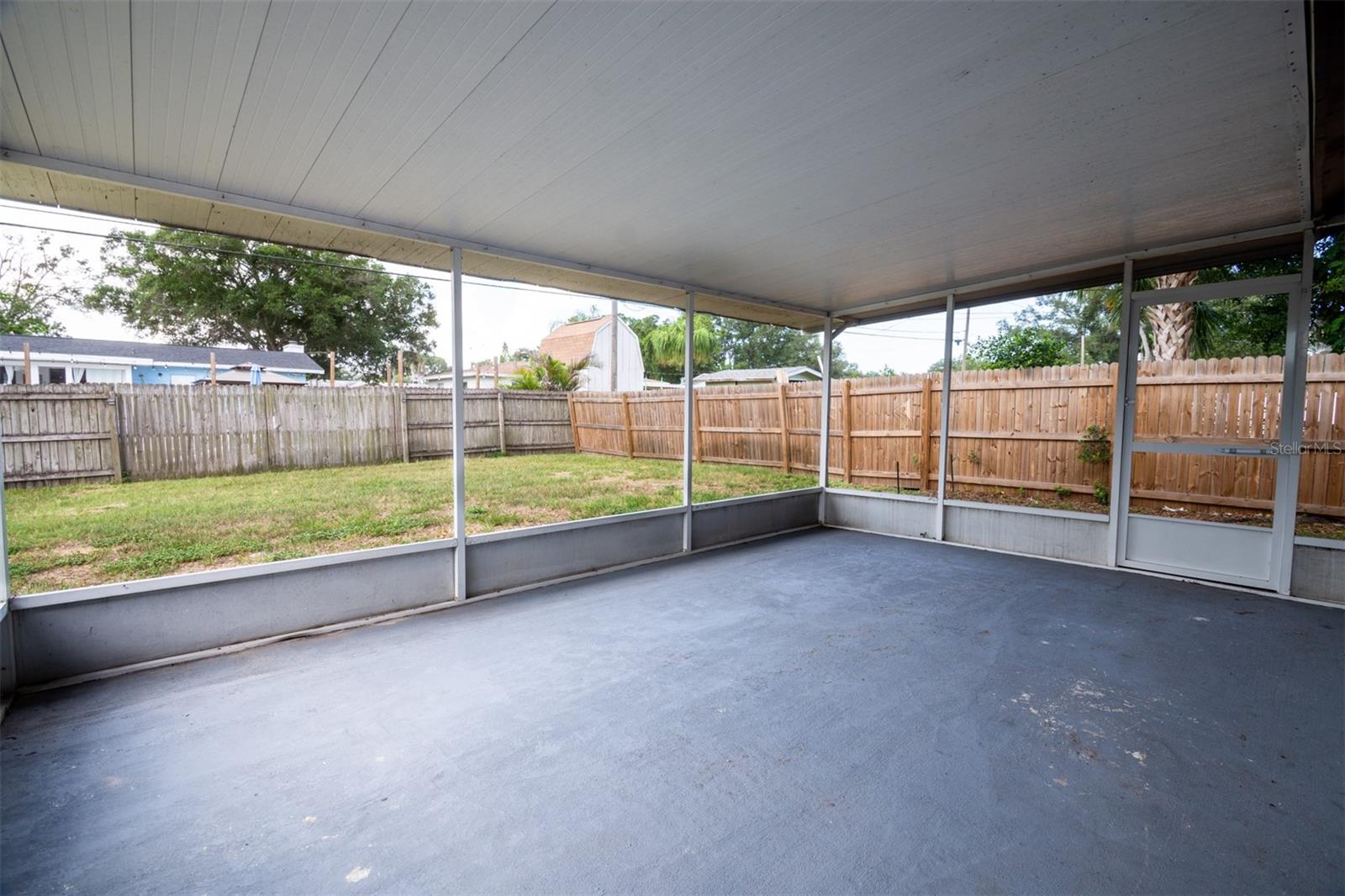1531 VALENCIA ST — photo 24