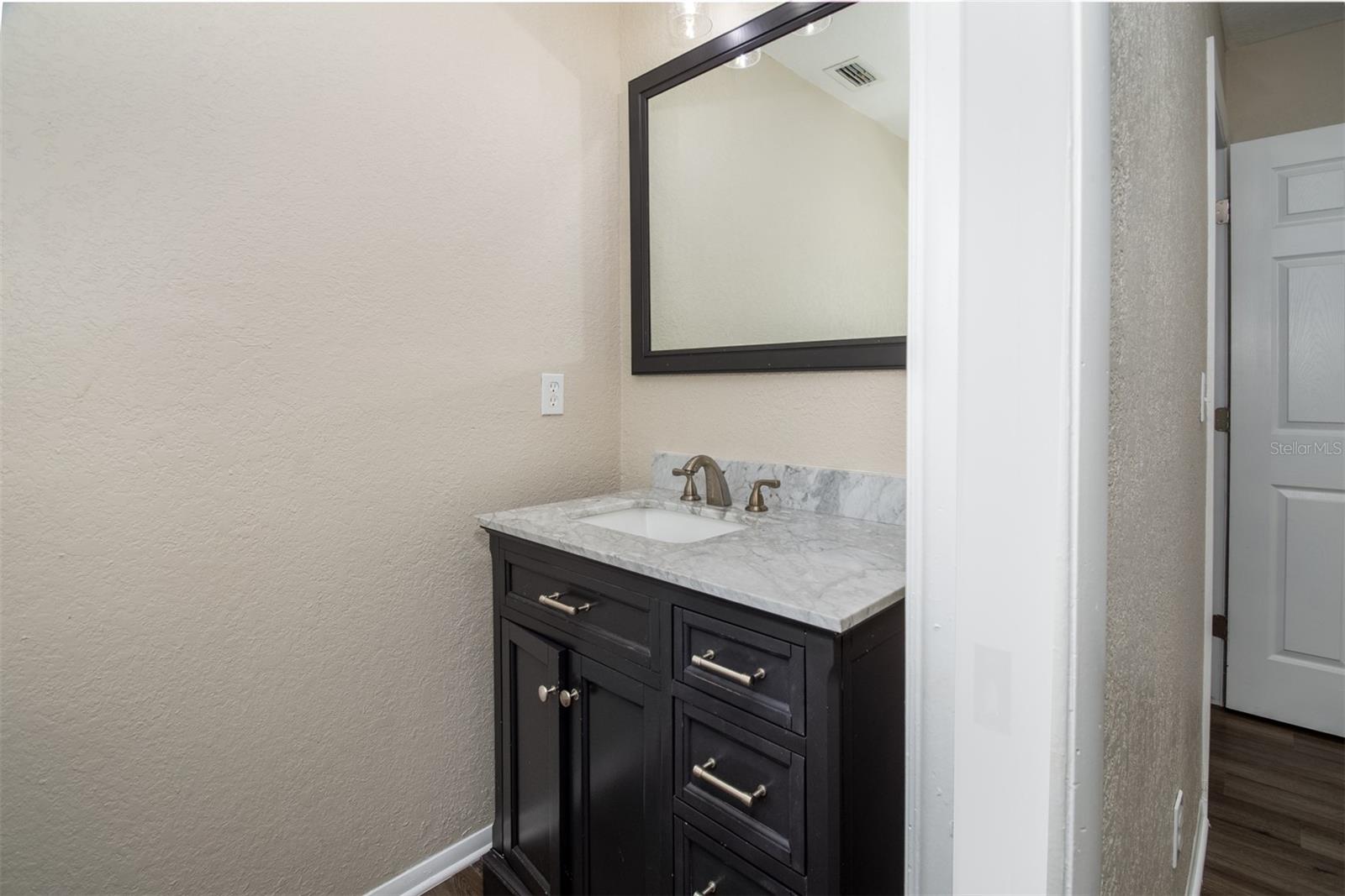 1531 VALENCIA ST — photo 17