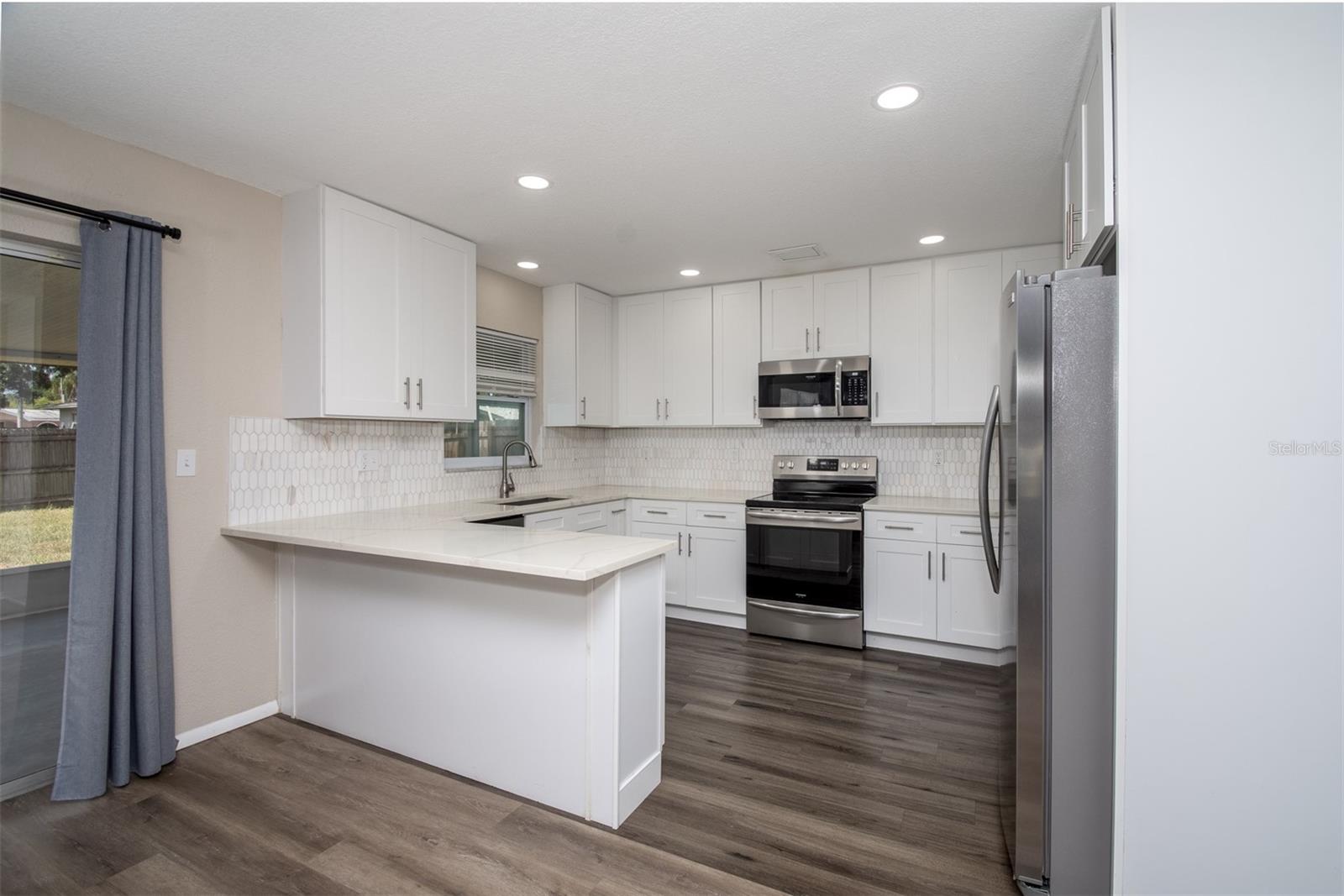 1531 VALENCIA ST — photo 2