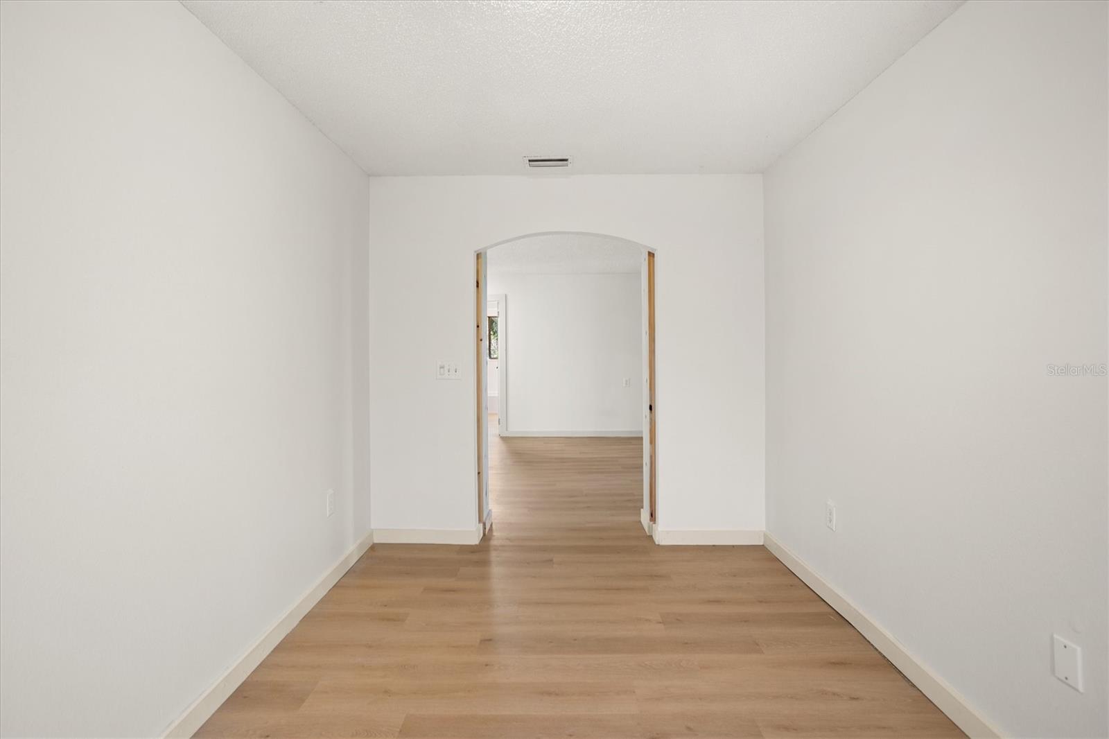 8725 ERIE LN — photo 7