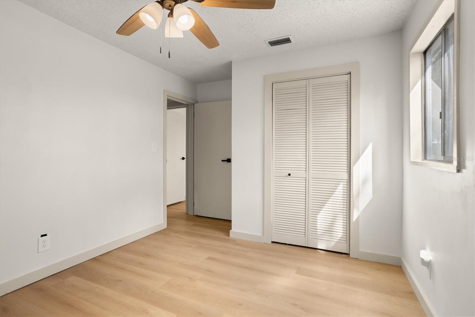 8725 ERIE LN — photo 32
