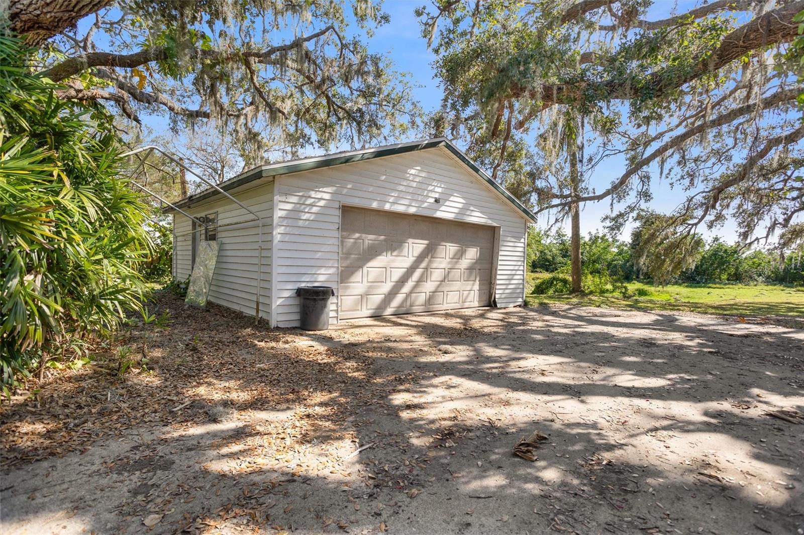 8725 ERIE LN — photo 39