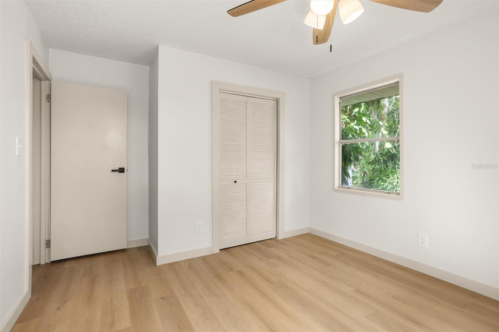 8725 ERIE LN — photo 37