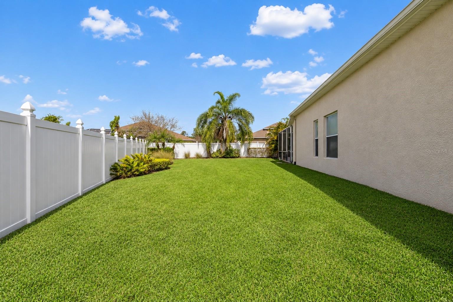 22623 CLIFFSIDE WAY — photo 37
