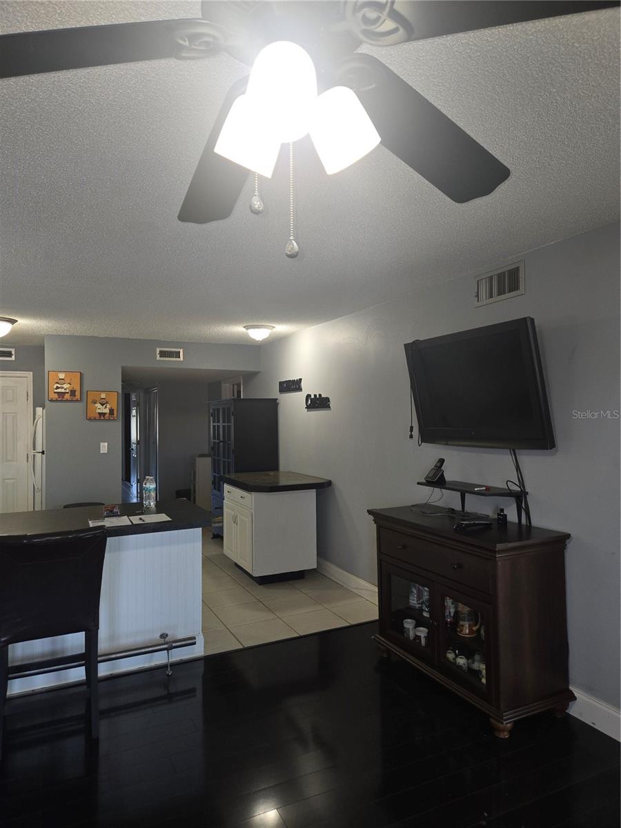 6400 46TH AVE N #305 — photo 4