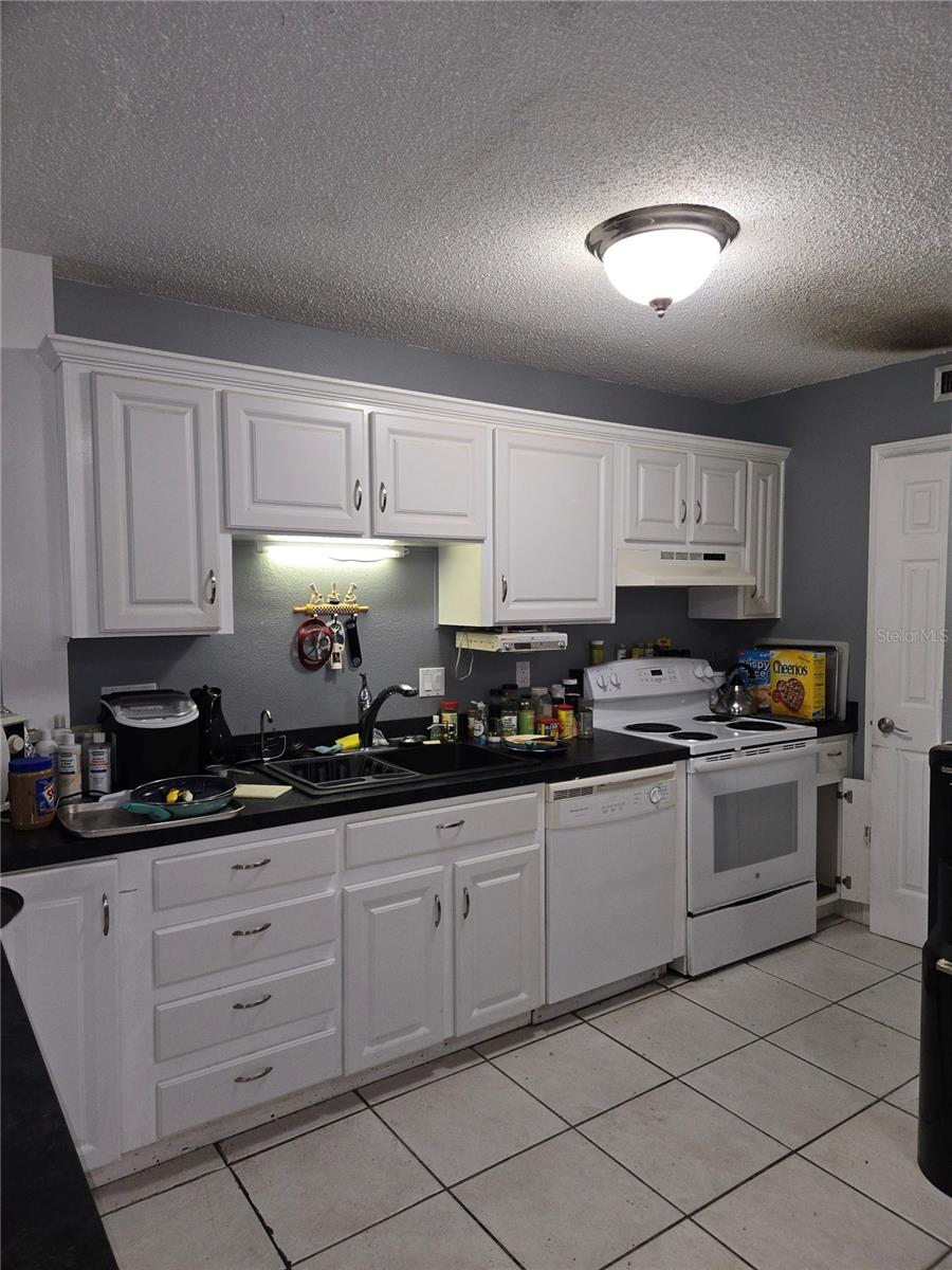 6400 46TH AVE N #305 — photo 5