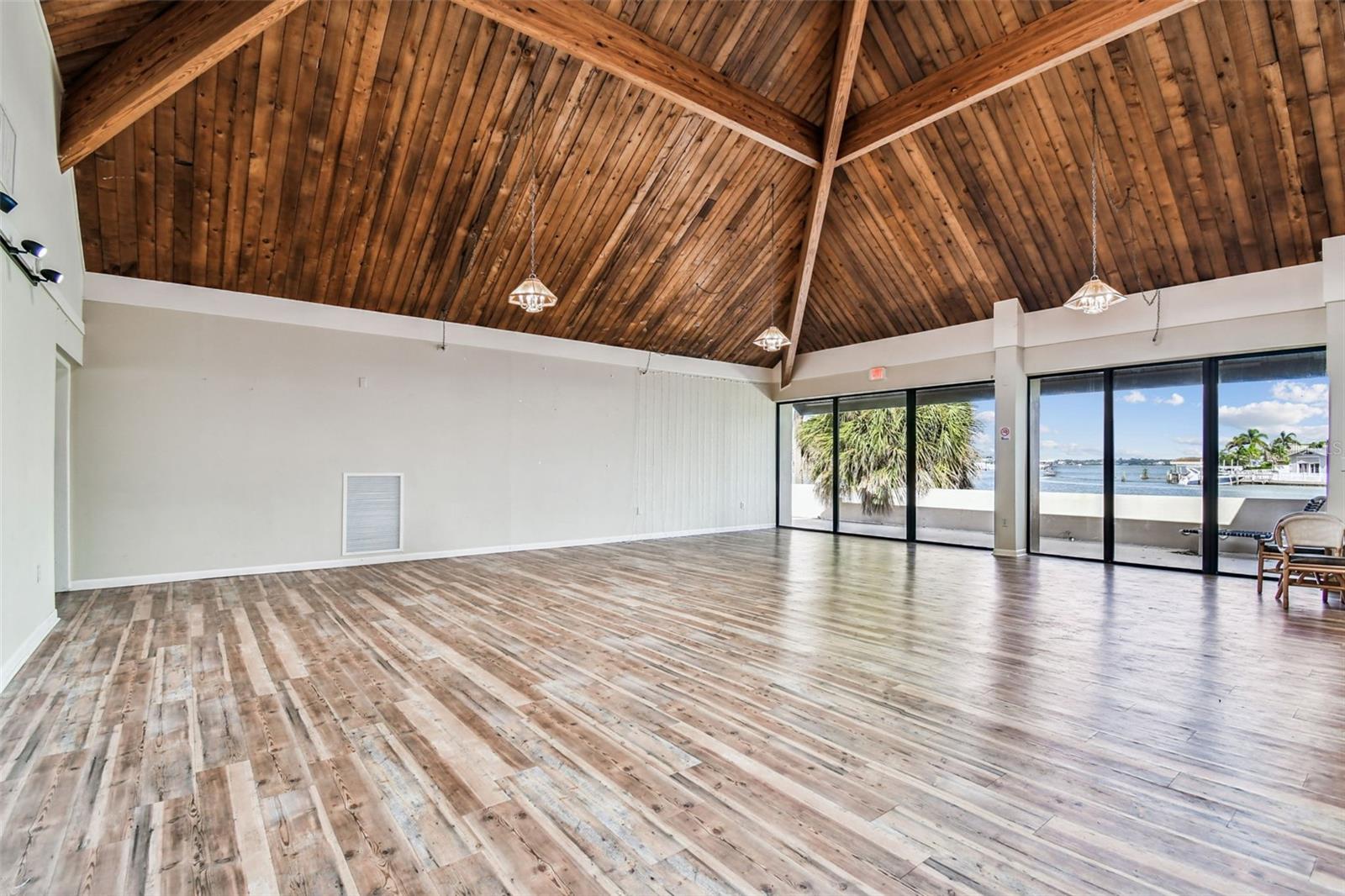 425 ISLAND WAY — photo 40