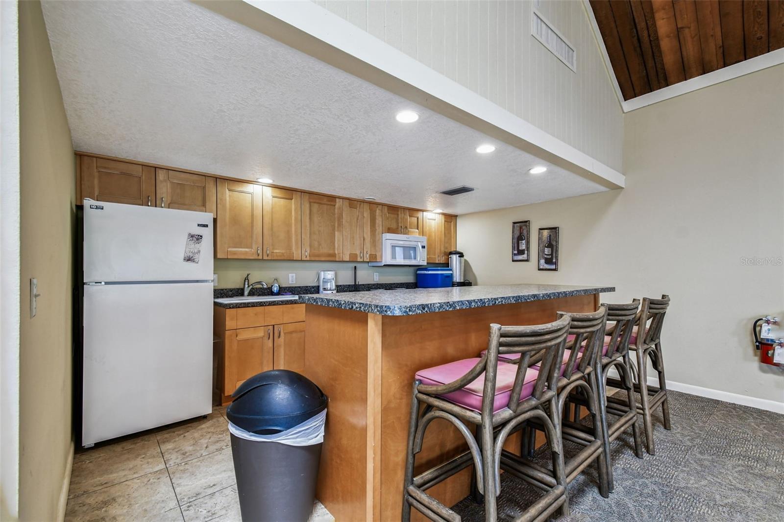 425 ISLAND WAY — photo 42
