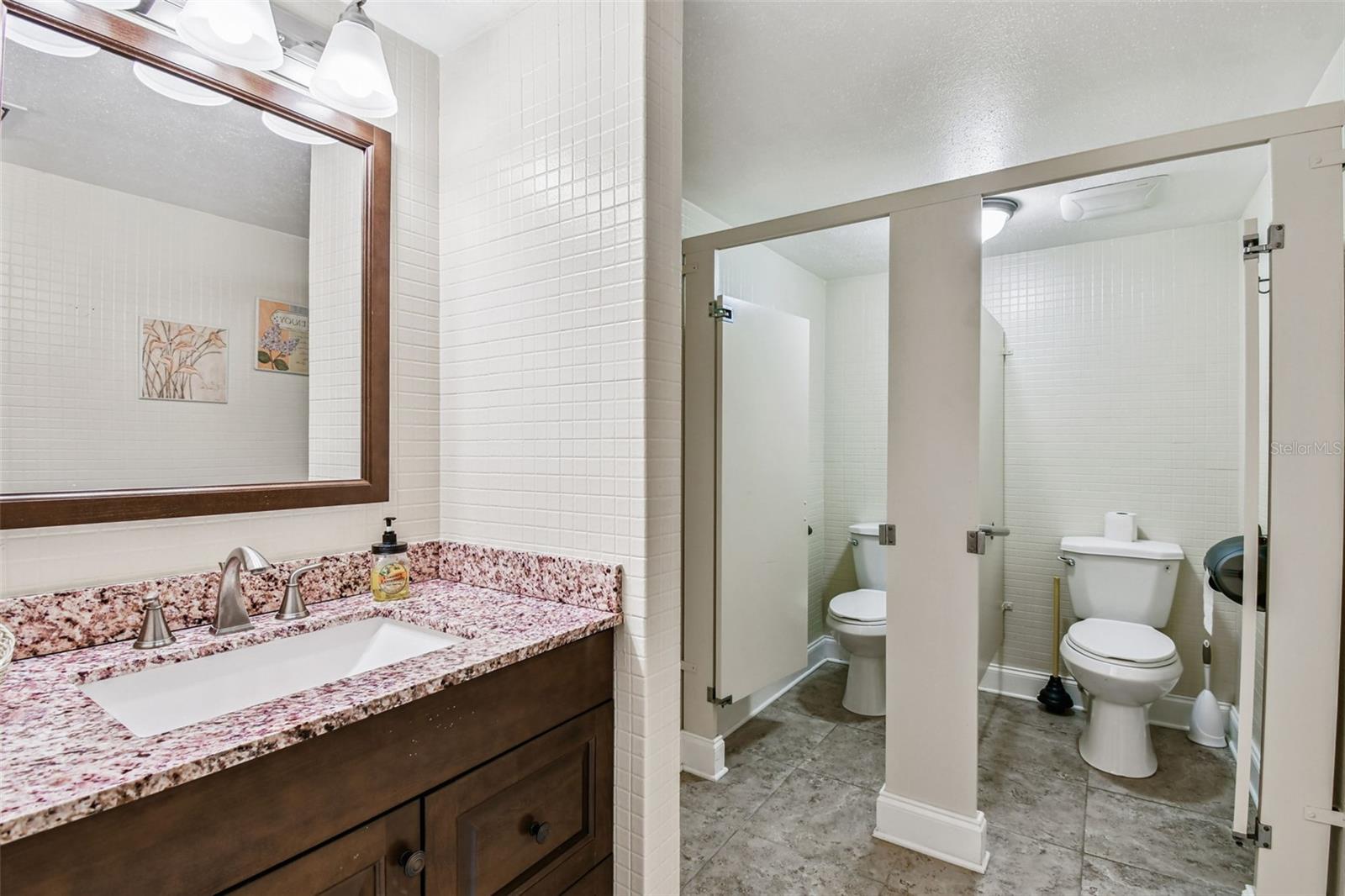 425 ISLAND WAY — photo 54