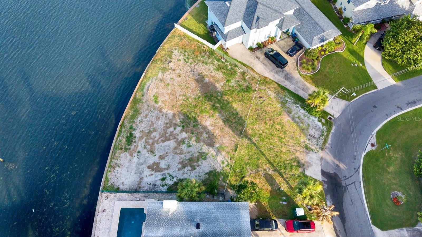 121 AUGUSTA AVE — photo 5