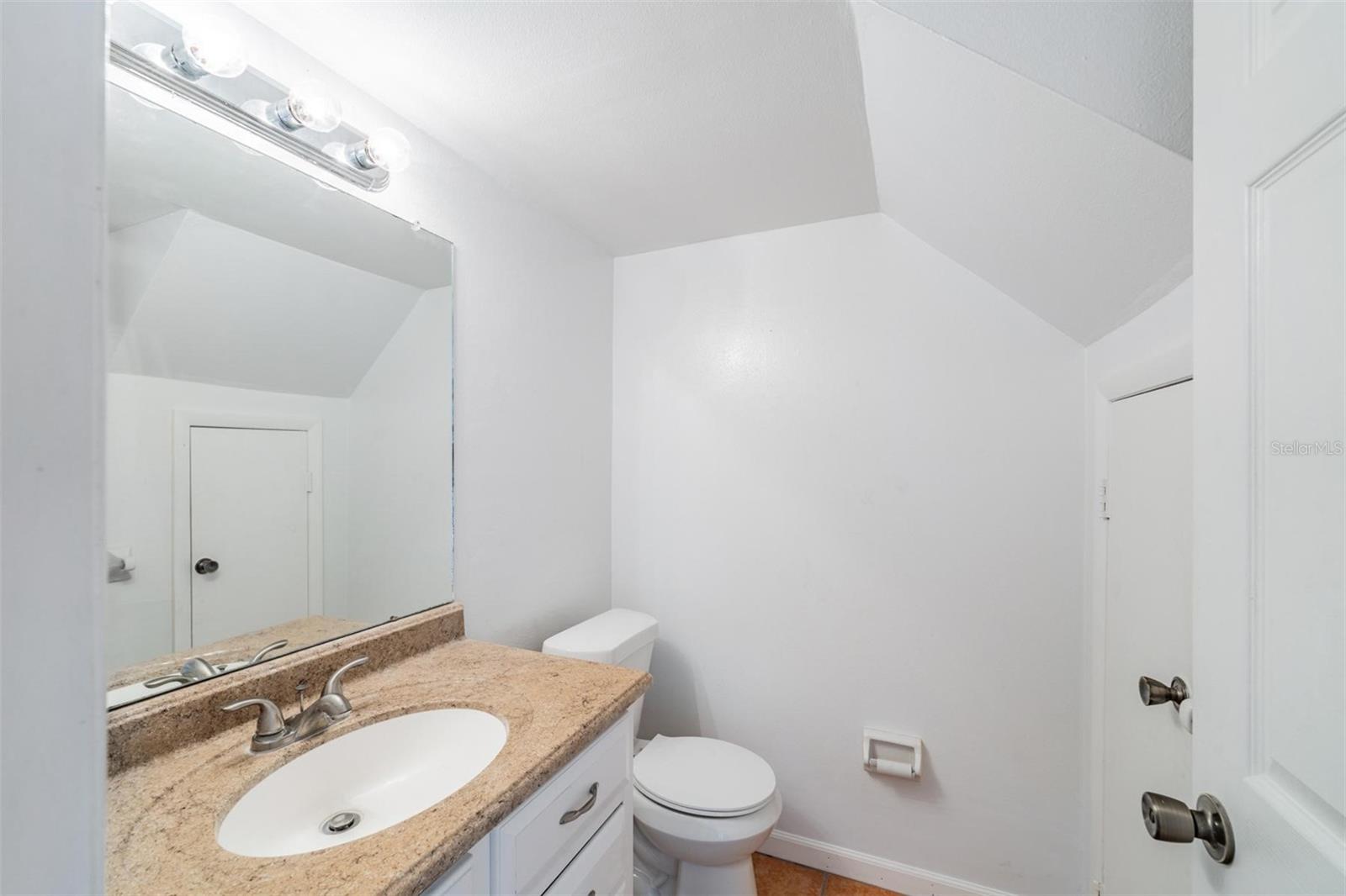 2936 LICHEN LN #B — photo 11