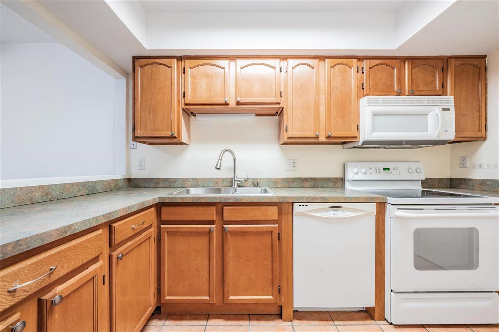 2936 LICHEN LN #B — photo 5