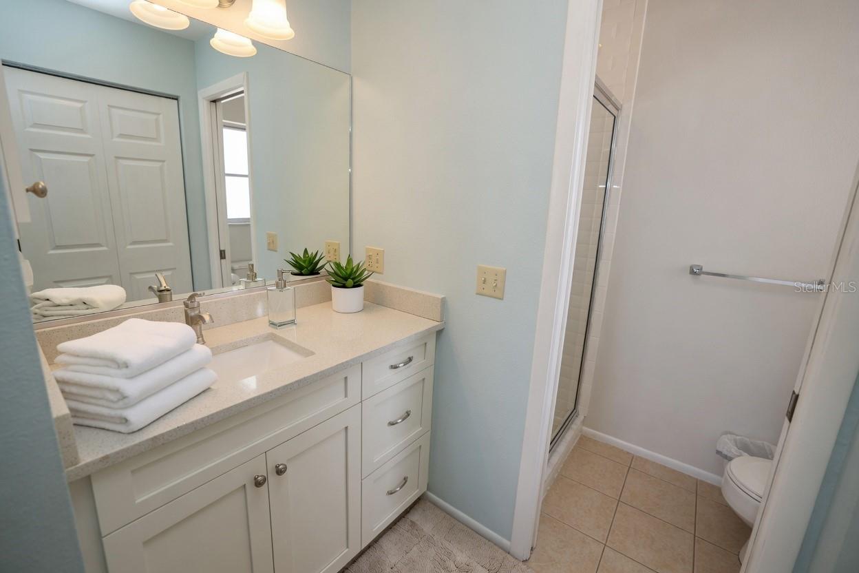 5864 MARIGOLD RD — photo 9