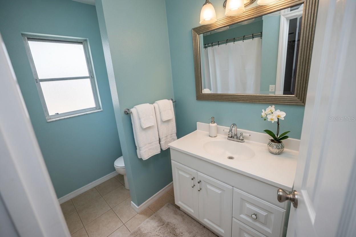 5864 MARIGOLD RD — photo 7