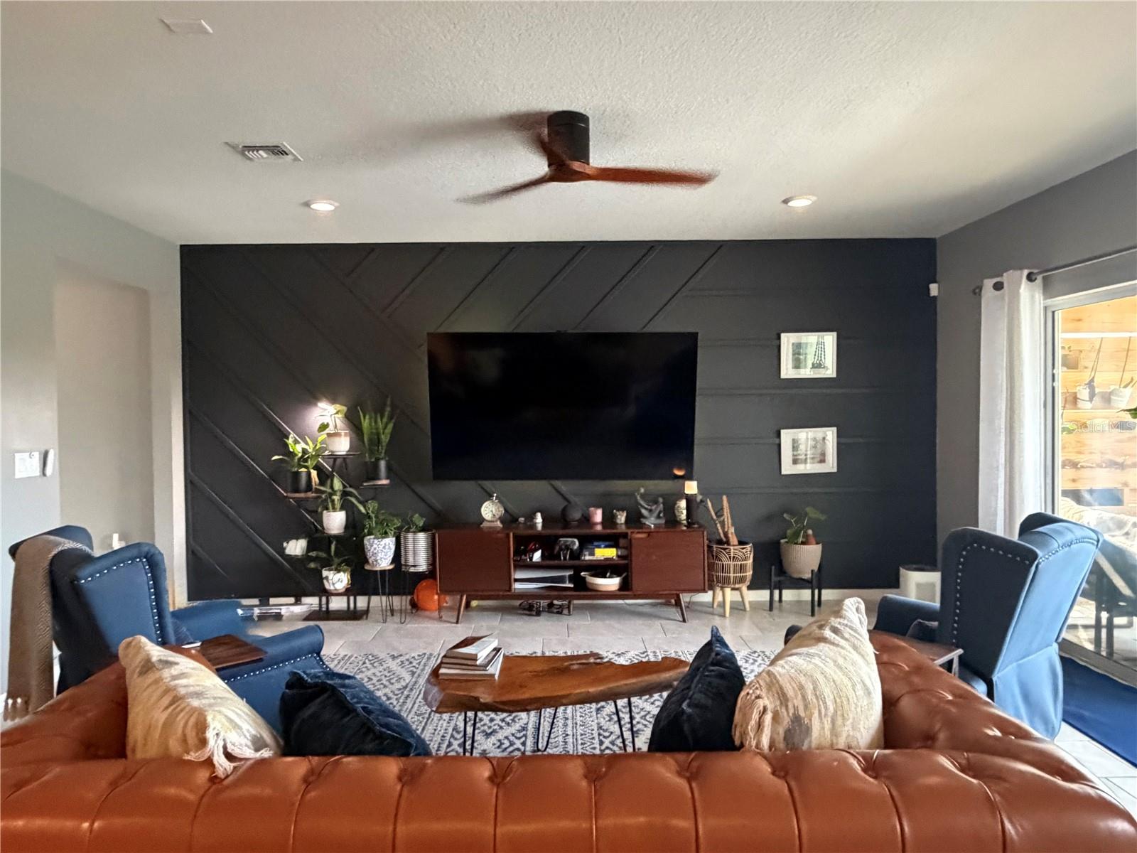 9126 ROYAL RIVER CIR — photo 5